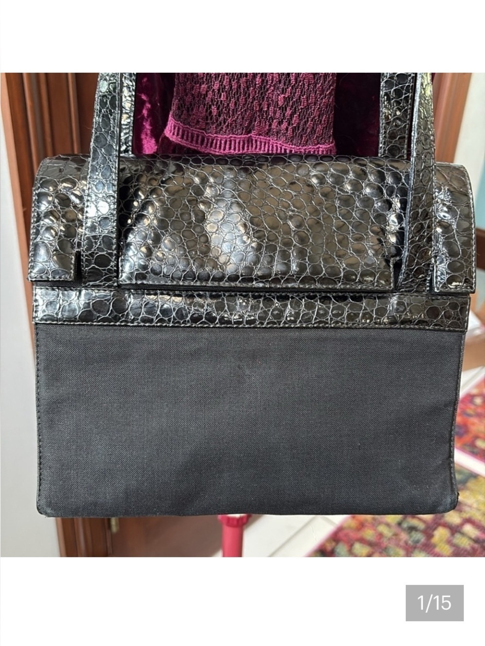 Salvatore Ferragamo shoulder bag Croc pattern patent leather/canvas
Black GUC